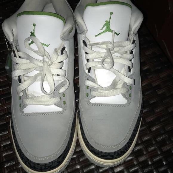 Jordan 3 - Picture 3 of 6